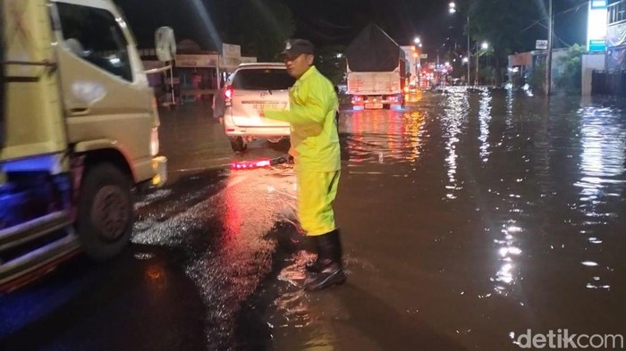 banjir di Saradan