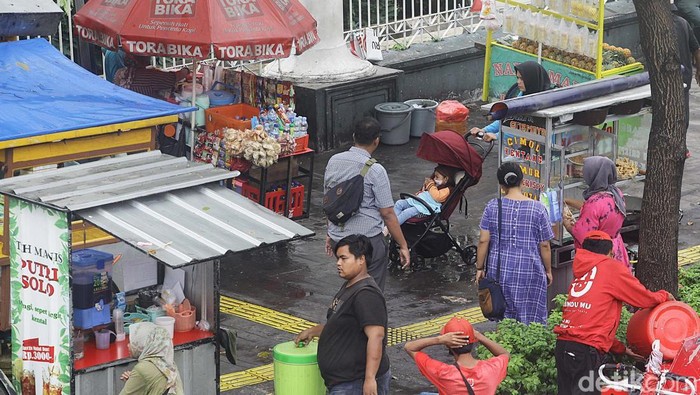 BPS Catat Kenaikan Indeks Harga Konsumen di November 2024 Indeks Harga Konsumen (IHK) pada November 2024 mencatatkan inflasi 0,30% secara bulanan atau month to month (MtM). IHK November 2024 naik dibandingkan Oktober 2024.