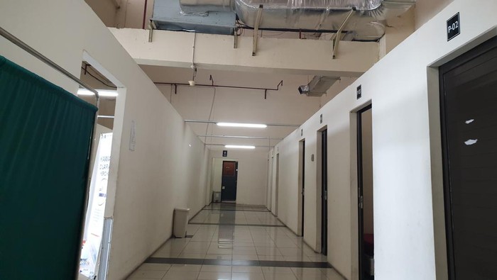 Deretan Kamar Perempuan di Terminal Pulo Gebang, Jakarta Timur