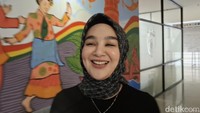 Foto: Hana Hanifah diperiksa penyidik Polda Riau di kasus SPPD fiktif (Raja Adil Siregar/detikcom)