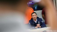 Sehari pasca ditangkap, yakni Selasa (03/12/2024), YZ ditangani oleh Direktorat Pengawasan dan Penindakan Keimigrasian guna pendalaman lebih lanjut serta koordinasi dengan Interpol Indonesia terkait dugaan tindak pidana YZ serta statusnya sebagai subjek Red Notice Interpol. Tersangka YZ kemudian diserahkan kepada NCB Interpol pada Kamis (05/12/2024).  