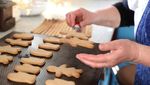 Intip Pembuatan Replika Desa dari Kue Jahe untuk Sambut Natal di Hungaria