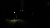 Seorang pria berjalan di jalan saat terjadi keruntuhan jaringan listrik di Havana, Kuba, Kamis (4/12/2024).  