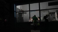 Kuba memproduksi sekitar setengah dari minyak mentahnya dan setengah lainnya dibeli dari negara-negara lain seperti Venezuela dan Rusia. Namun, mengimpor minyak bukanlah tugas yang mudah atau murah karena sanksi AS.  
