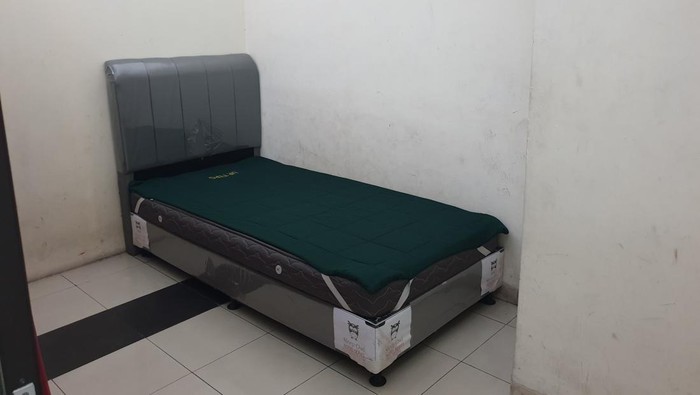 Kamar Penginapan Terminal Pulo Gebang, Jakarta Timur
