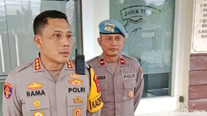 Kapolresta Banyuwangi Kombespol Rama Samtama Putra