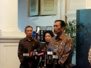 Usai Bertemu Prabowo, Luhut cs Dukung PPN 12% buat Barang Mewah