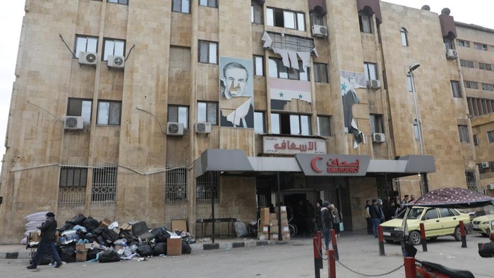 A view shows a room inside the Aleppo University Hospital that is damaged by strikes, after rebels have staged a whirlwind advance over the past week, seizing Aleppo and much of the surrounding countryside, in Syria, December 4, 2024. REUTERS/Mahmoud Hasano