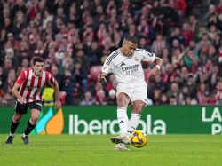 Penalti Mbappe ditepis saat Real Madrid hadapi Athletic Bilbao pada 4 Desember kemarin. Madrid pun kalah 1-2 (Getty Images)