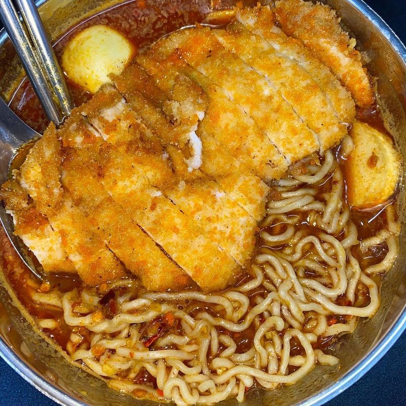 Rekomendasi mie kari yang enak di Jakarta