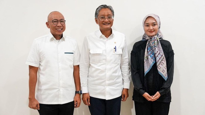Mirza-Jihan bersama Menteri PU Dody Hanggodo. (dok. istimewa).