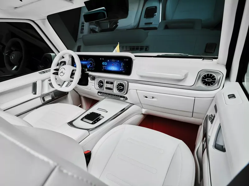 Mobil Mercedes-Benz G-Class untuk Paus Fransiskus