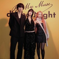 Nana sempat membagikan foto bersama Chae Jong Seok saat menghadiri event brand skincare d’Alba tahun ini. Foto: dok. Instagram @jin_a_nana, dok. Instagram @czonsuxx