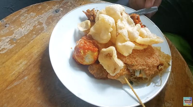 Nasi uduk dalam gang