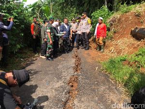 6 Titik Jalan Provinsi di Sukabumi Putus Imbas Longsor-Pergerakan Tanah