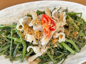 Resep Tumis Kangkung dan Cumi yang Gurih Spesial Untuk Makan Siang