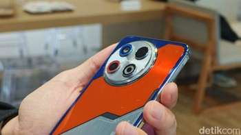 Tecno melengkapi ponsel ini dengan chipset Helio G100 buatan Mediatek, yang dipadukan dengan RAM 8 GB. Sedangkan opsi penyimpanannya ada 128 GB atau 256 GB. Foto: Fino Yurio Kristo/detikinet