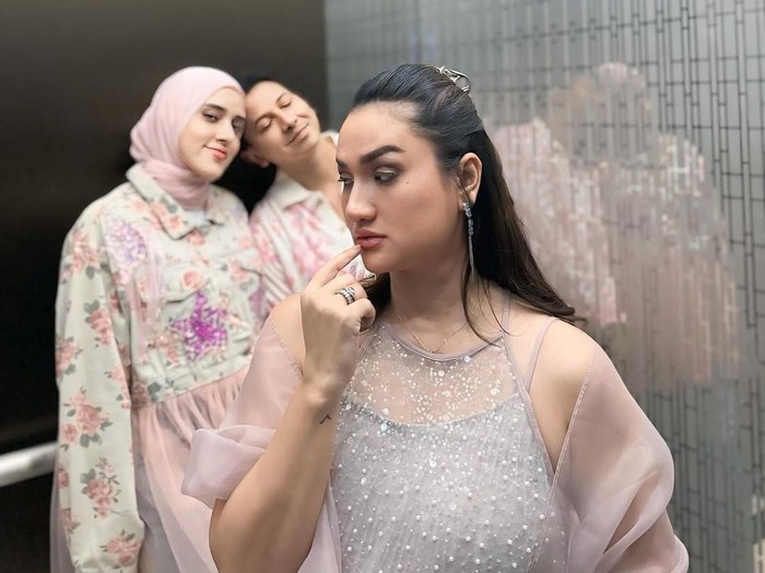 tengku dewi