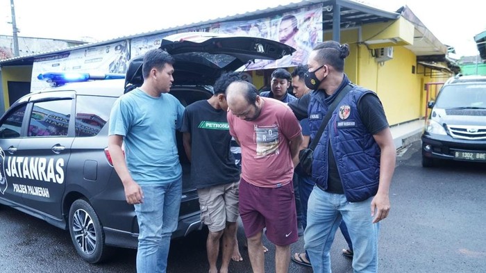 Tiga orang pelaku pemerasan di Jakarta Barat ditangkap polisi. Para komplotan pelaku mengaku-ngaku sebagai anggota kepolisian dalam melancarkan aksinya. (dok Istimewa)