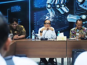 Kemnaker Buka Suara soal 250 Ribu Buruh Kena PHK-60 Pabrik Tekstil Gulung Tikar