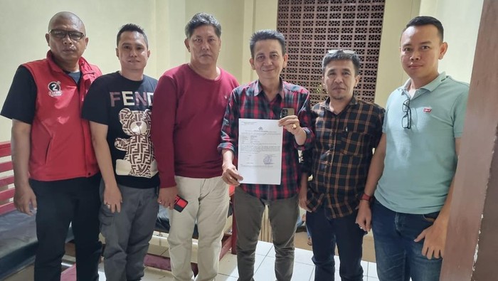 Anggota DPRD Lubuklinggau Hambali melapor ke polisi atas tuduhan pencemaran nama baik.