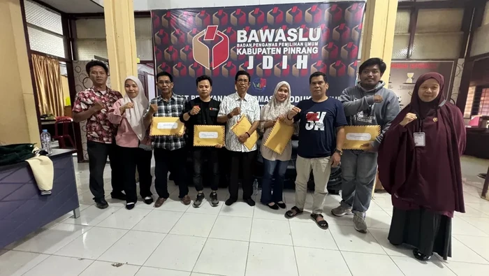Bawaslu Pinrang menerima rekomendasi PSU dari Panwaslu Kecamatan Mattiro Sompe.