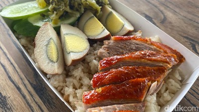 Gurih Mantap! Nasi Campur dan Bakmi Topping Bebek Peking