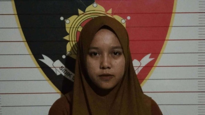 Fenny Lismawarni (23) seorang MUA di Ogan Komering Ulu ditangkap polisi.