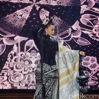 Melati sendiri merupakan seorang aktivis pendidikan, filantropis dan advokat yang fokus pada pendidikan di Indonesia dan hak-hak anak. Sejak Mei 2018, ia telah bergabung dengan 1000 Guru, sebuah platform komunitas yang bertujuan untuk memberikan bimbingan dan akses pendidikan di daerah miskin di Indonesia. Foto: Ari Saputra.