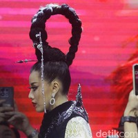 Melati Tedja mengaku Miss Charm 2024 merupakan beauty pageant pertama baginya. Dia pun sudah melakukan persiapan mulai dari penampilan, public speaking dan mental. Foto: Ari Saputra.