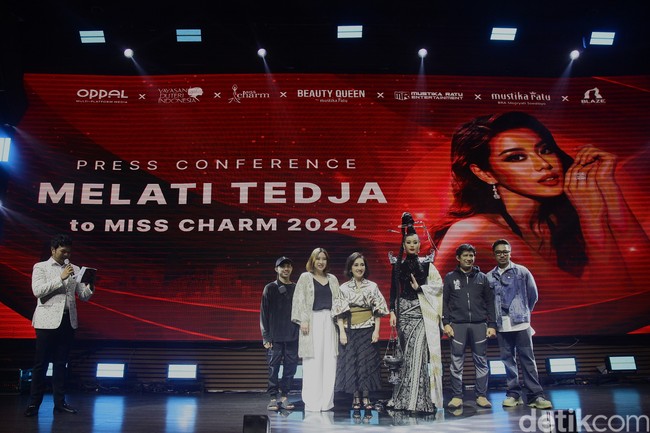 Ini adalah bukti dan komitmen Puteri Indonesia untuk terus menyuarakan kepada Indonesia seperti apa Indonesia yang kaya akan budaya. Karena ini akan membawa Indoensia sehingga pariwisata kita juga maju dan peluang Indonesia melakukan transaksi antar negara, ujar Ketua Dewan Penasehat Yayasan Puteri Indonesia Putri Kus Wardani. Foto: Ari Saputra.