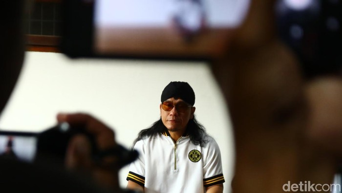 Gus Miftah saat menyampaikan mundur dari Utusan Presiden, Sleman, Jumat (6/12/2024).