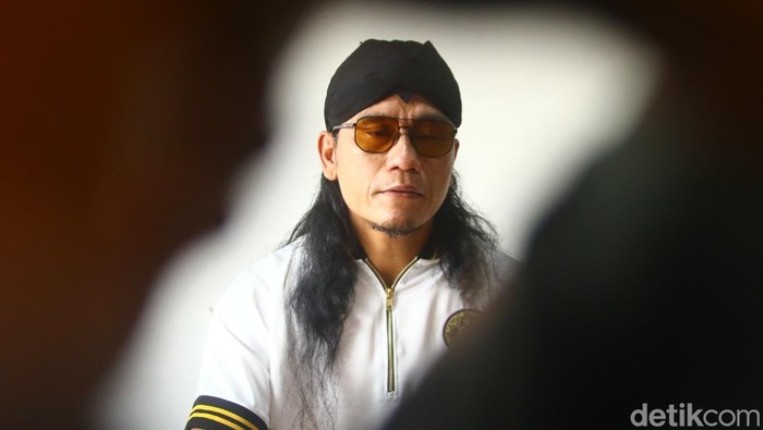 Gus Miftah saat menyampaikan mundur dari Utusan Presiden, Sleman, Jumat (6/12/2024).