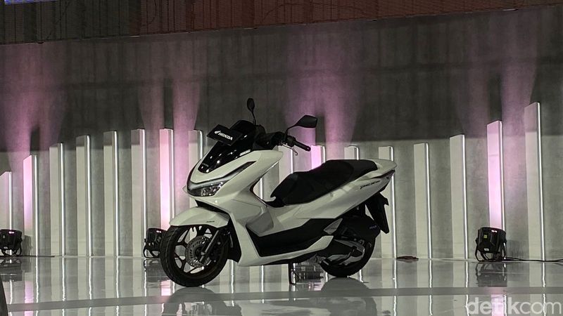 Honda PCX 160 tahun 2024 diluncurkan di Indonesia