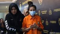 Dari hasil penyelidikan, pihak kepolisian berhasil mengamankan 9 tersangka. Para tersangka dijerat dengan Pasal 4 dan/atau Pasal 6 juncto Pasal 10 Undang-Undang Nomor 21 Tahun 2007 tentang Tindak Pidana Perdagangan Orang, dengan pidana yaitu penjara maksimal 15 (lima belas tahun).  