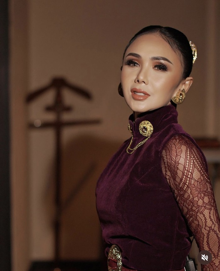 Keseruan Yuni Shara Saat Cicip Sate Klatak hingga Kopi Pontianak