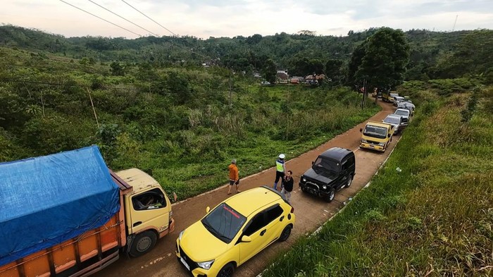 Jalur Cianjur-Agrabinta mulai terbuka