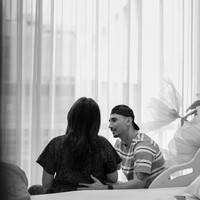 Jessica Iskandar baru saja membagikan foto-foto perjuangannya saat melahirkan anak ketiga. Tak mudah, wanita yang akrab disapa Jedar itu sempat alami pendarahan hingga membuatnya harus menjalani transfusi darah. Foto: Instagram/@inijedar