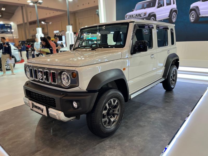 Jimny 5-Door White Rhino