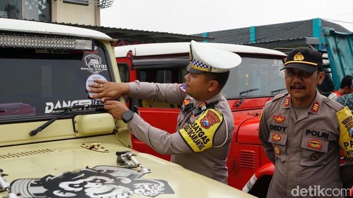 Jip di Bromo dilakukan ramp check jelang Nataru