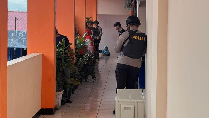 Kantor Dinas Pendidikan Provinsi Bengkulu digeledah KPK