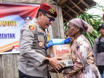 Pascapilkada, Polres Bondowoso Ulurkan Bantuan hingga ke Pelosok