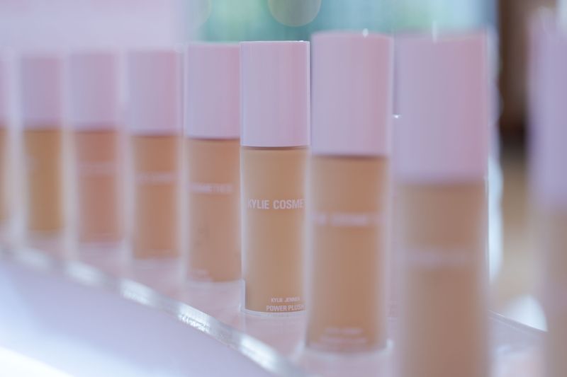 Kylie Cosmetics hadir di Indonesia.