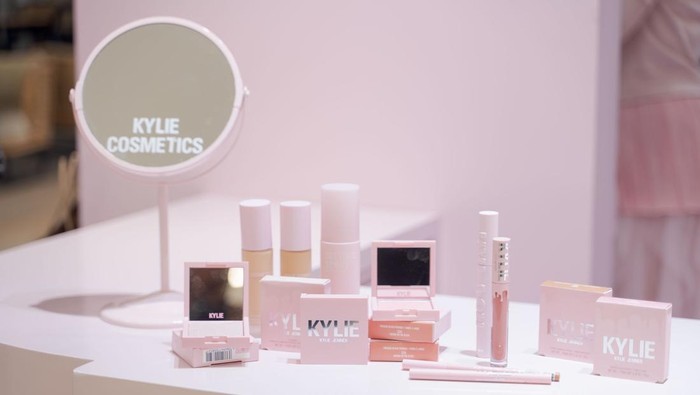 Kylie Cosmetics hadir di Indonesia.