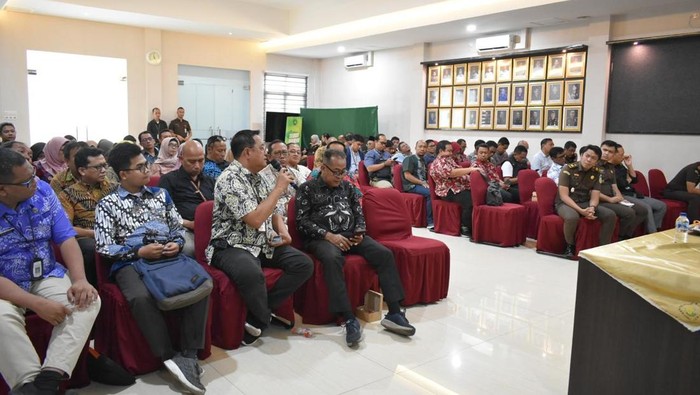 Lurah di Surabaya Utara dikumpulkan Kejari setempat