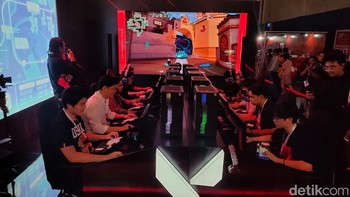 Ada juga main bareng game Valorant. Foto: (Panji Saputro/detikINET).
