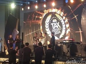 Pemkot Makassar Beri Penghargaan ke 300 Pengelola-Wajib Pajak