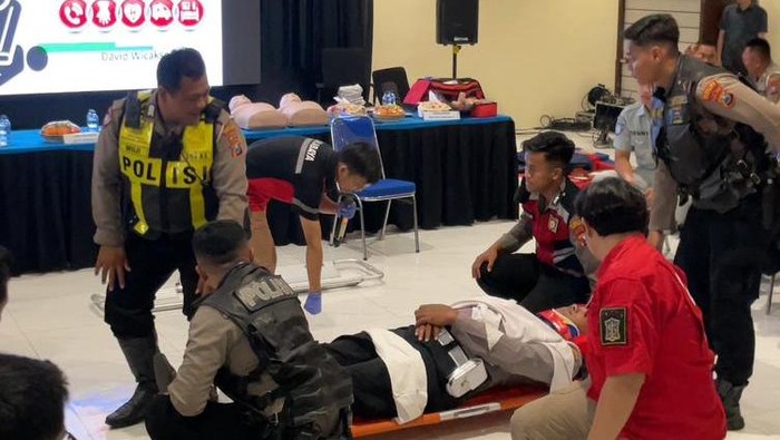 Pelatihan Pertolongan Pertama Gawat Darurat (PPGD)