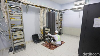 Namun, kehadiran Palapa Ring tak sekadar infrastruktur, melainkan juga sebagai pemicu lahirnya penyedia layanan internet (ISP) lokal yang mampu membawa akses internet hingga ke pelosok.