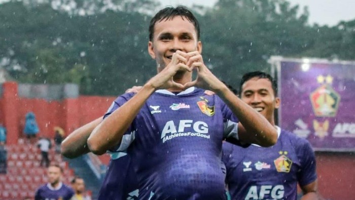 Persik vs Madura United
